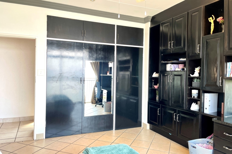 3 Bedroom Property for Sale in Kosmos North West